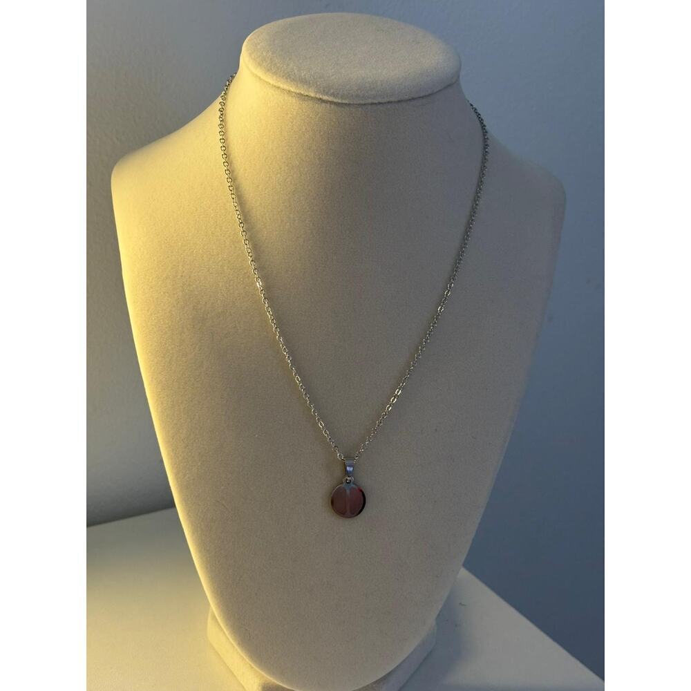 Minimal Round Pendant Necklace Gold Silver Disc Stainless Steel Unisex - Picture 6 of 6
